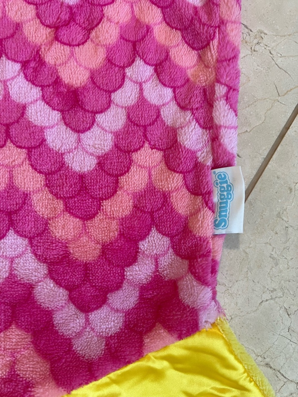 Snuggie Kids Soft Pink Mermaid Tail Sleeping Bag Loungewear with Yellow Fin - Picture 3 of 6